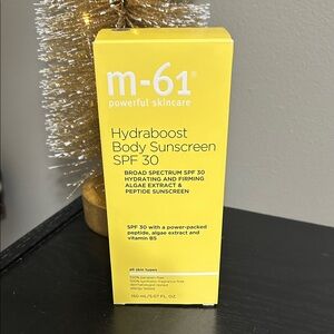 M-61 Hydraboost Body Sunscreen SPF 30